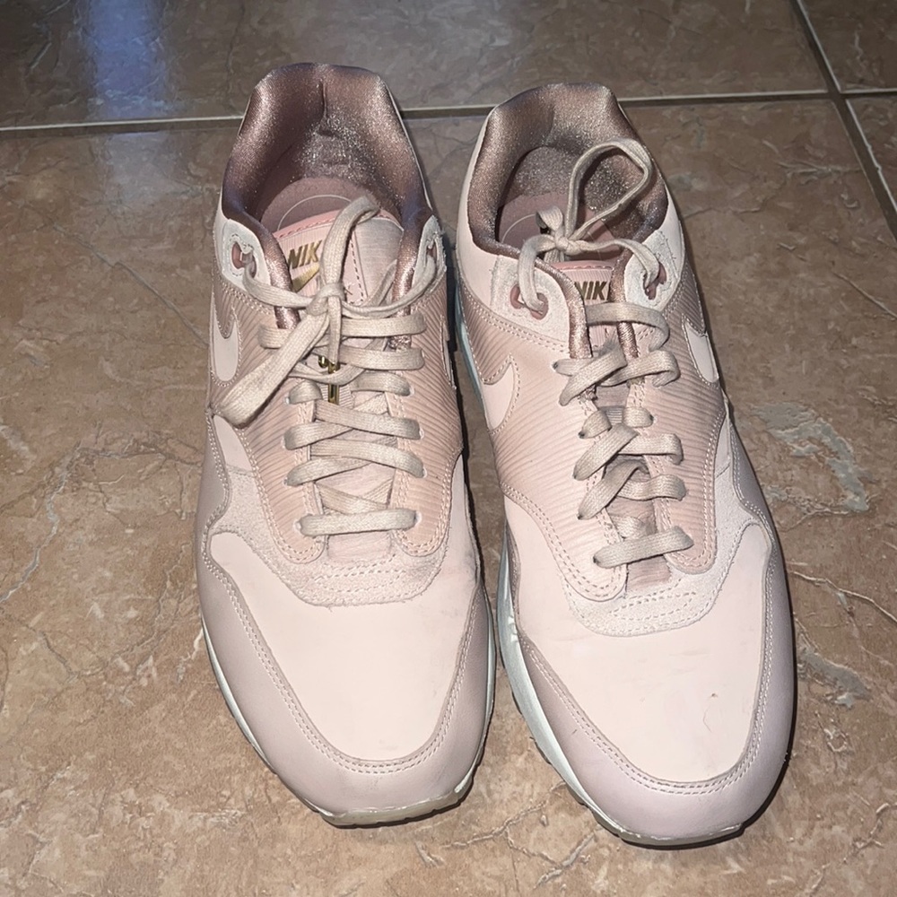 Pink Nike Air Max
